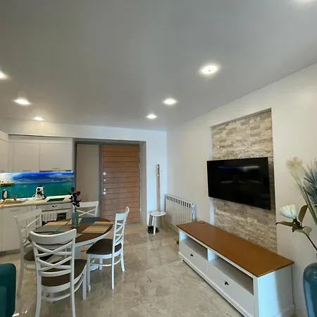 Maria Sunrise In Bed *